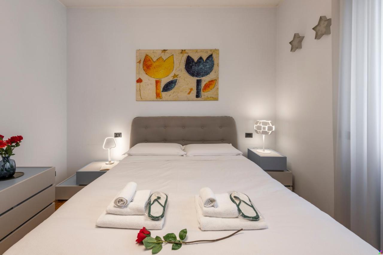 Bnbutler - Stromboli, 22 - Ampio, Luminoso Ed Elegante Milan Luaran gambar