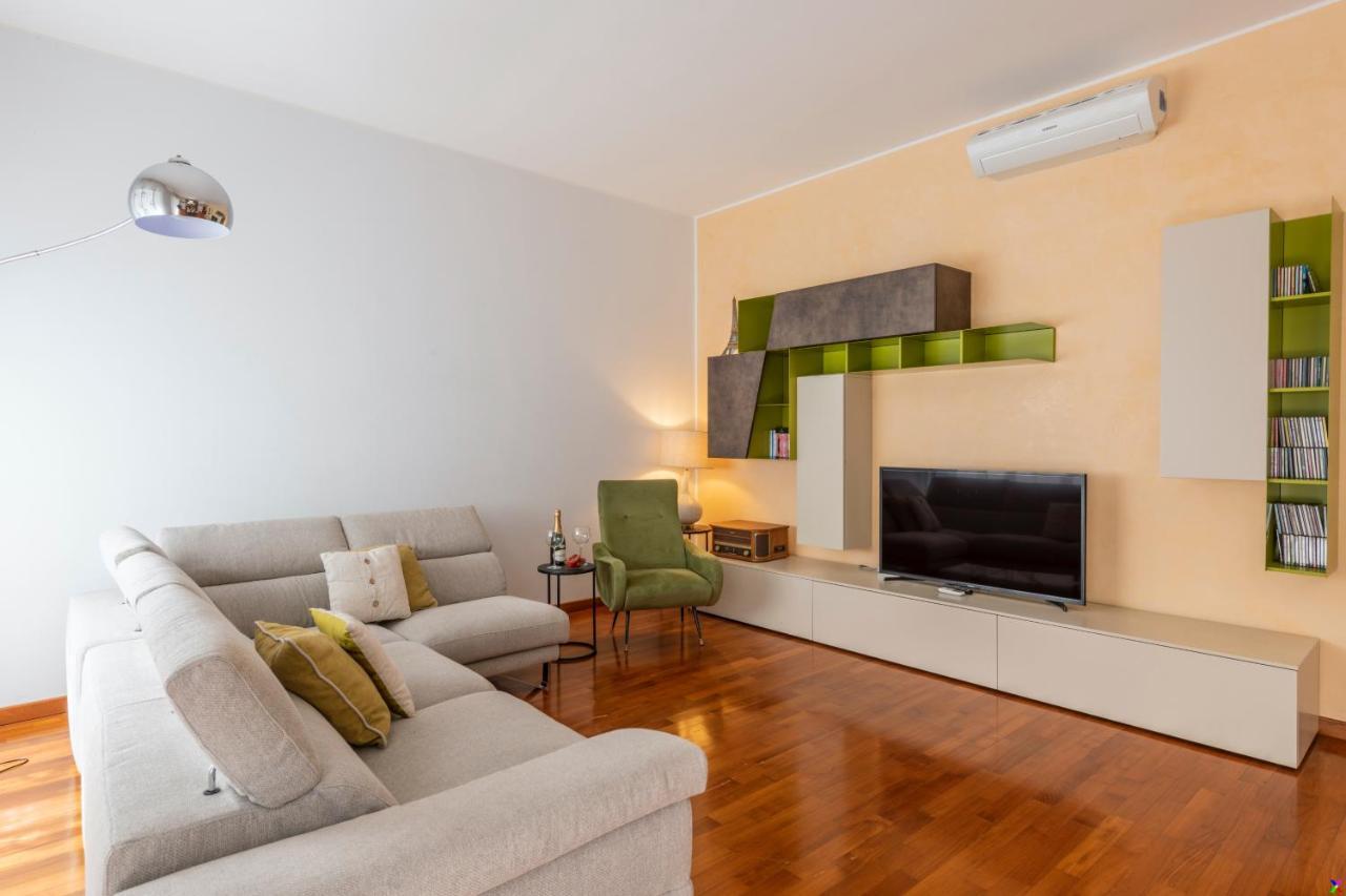 Bnbutler - Stromboli, 22 - Ampio, Luminoso Ed Elegante Milan Luaran gambar